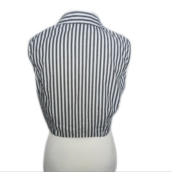 Campagnie Internationale Express Gray & White Stripe, Button & Tie Front Top, L - Picture 3 of 5